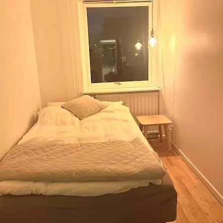 Two-room In Stor København Lejlighed Tåstrup