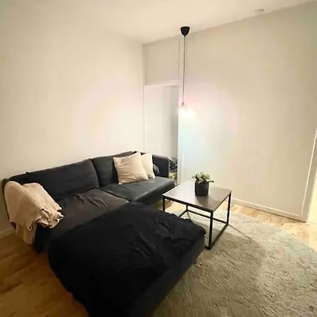 Two-room In Stor København Lejlighed Tåstrup